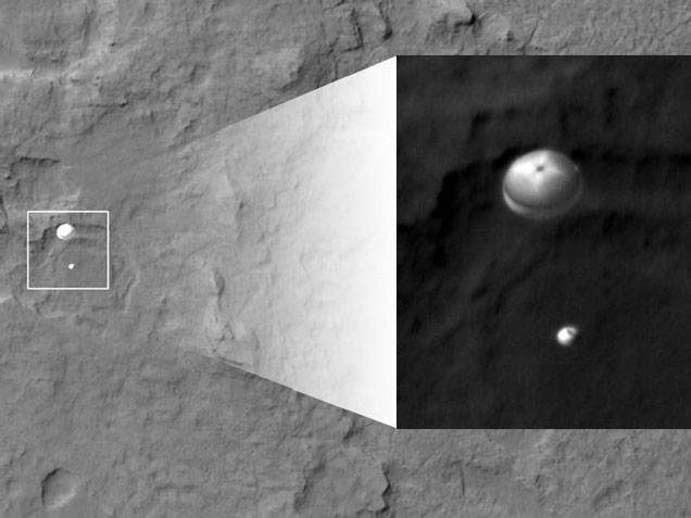 Lander descending, seen from orbit